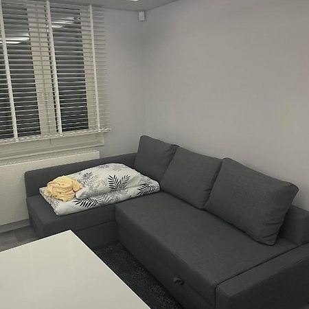 Appartement Apartament Poniatowa Extérieur photo